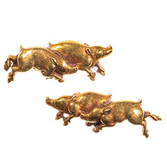 京金工 二疋猪図金無垢目貫